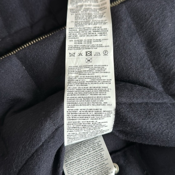 Emporio Armani Puffer Reversible Vest Jacket - Picture 9 of 10